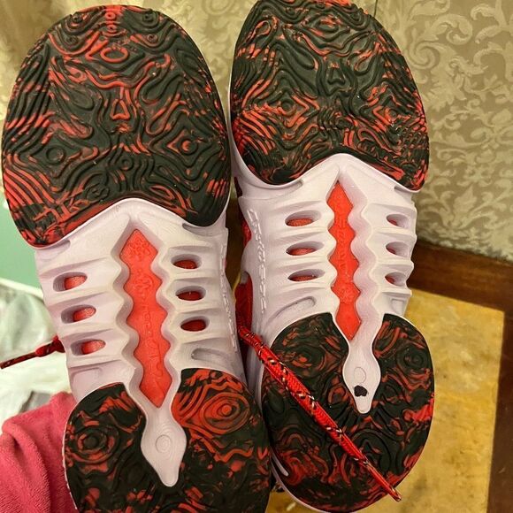 NIKE Cosmic Unity Hattie Rakes Like NEW Size 7 DH1537-601 RED Black Glitter NICE main image 12